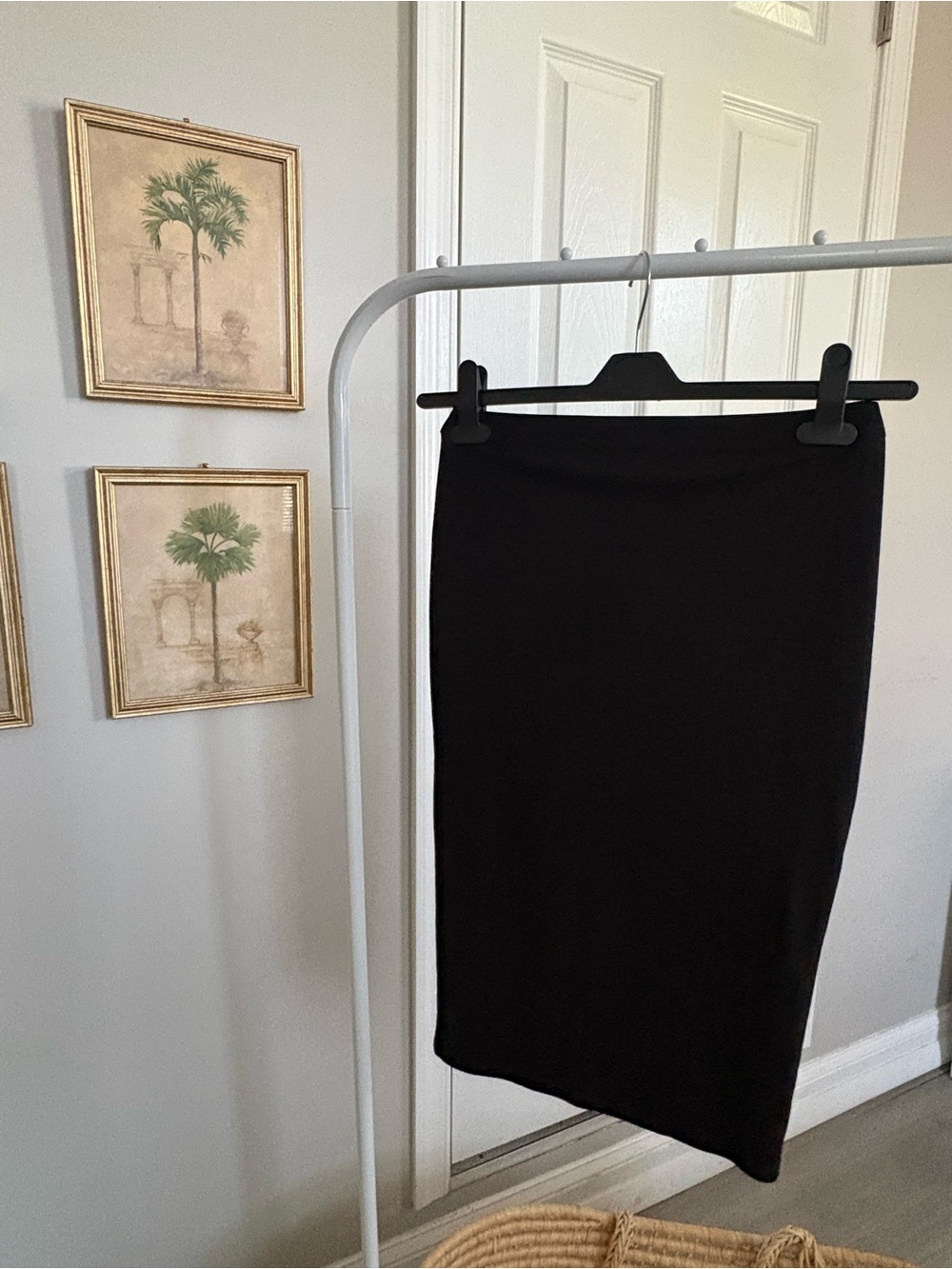 🔮 3/$21 🔮 Boohoo Black Pencil Skirt - Slim Midi